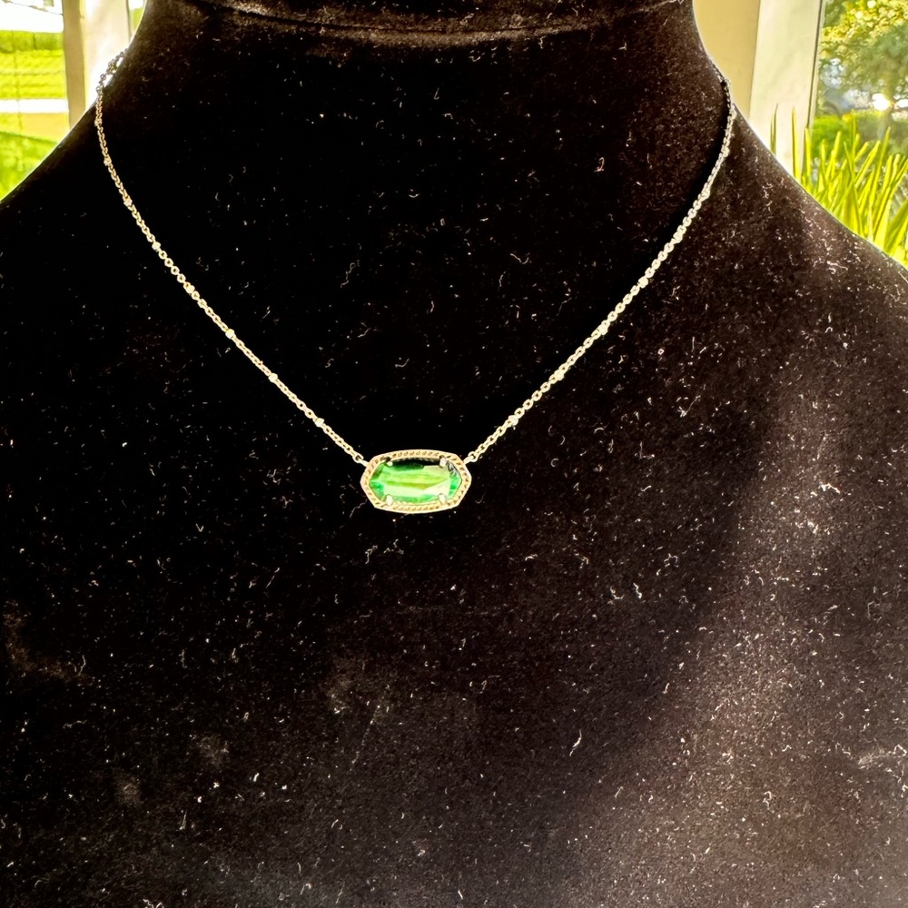Kendra Scott Elisa Pendant